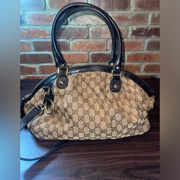 Gucci Sukey Canvas Monogrammed Bag - Picture 1 of 16